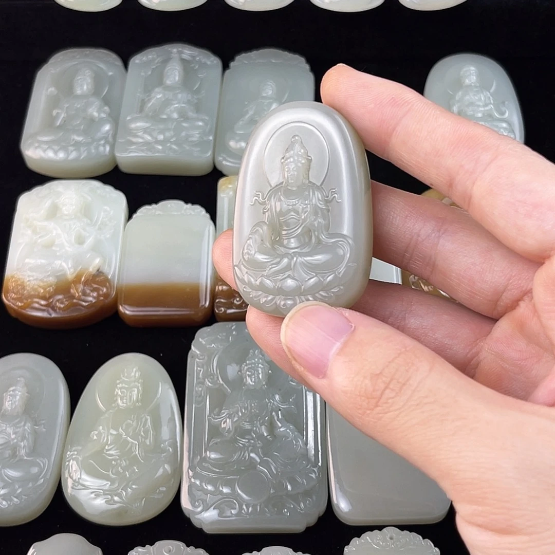 颈饰未镶嵌和田玉且末料纯天然和田玉观音牌