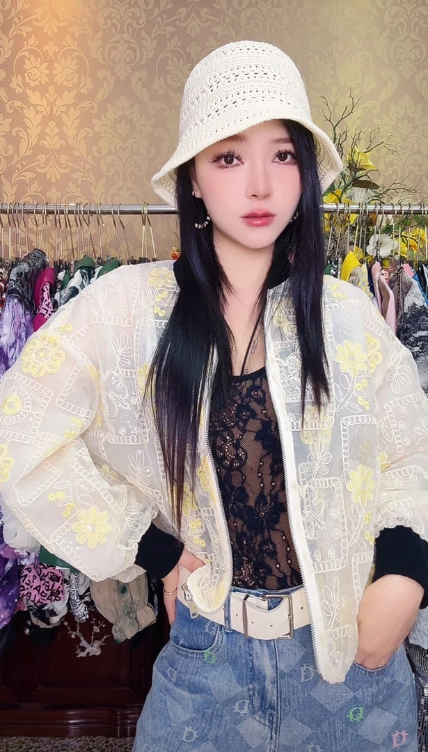 1693黄色刺绣重工短外套