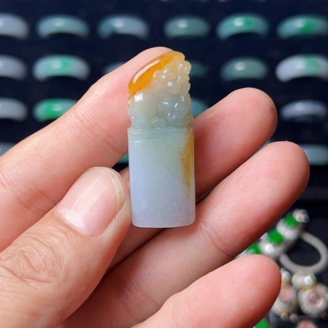 定制翡翠未镶嵌印章