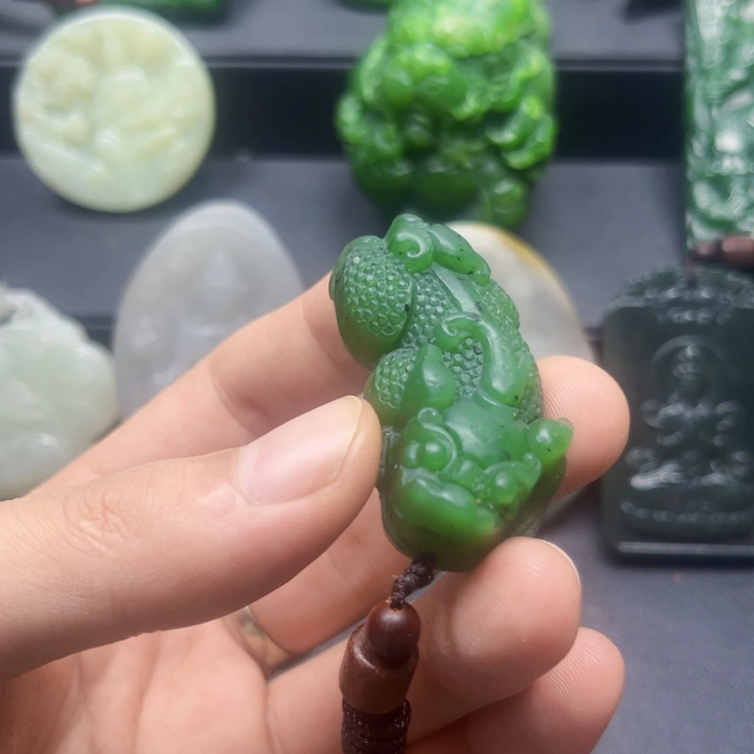 和田玉未镶嵌颈饰和田玉