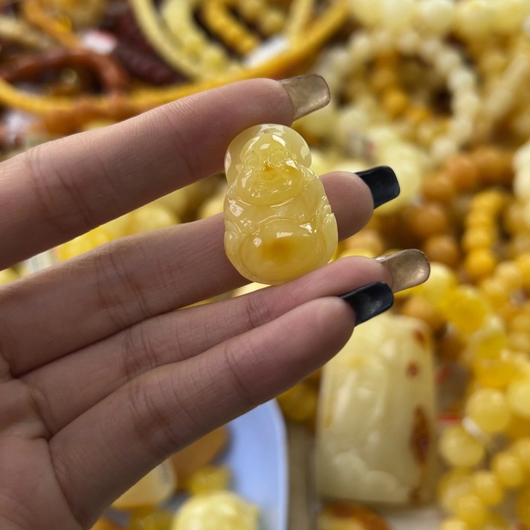 琥珀珠宝奇石未镶嵌