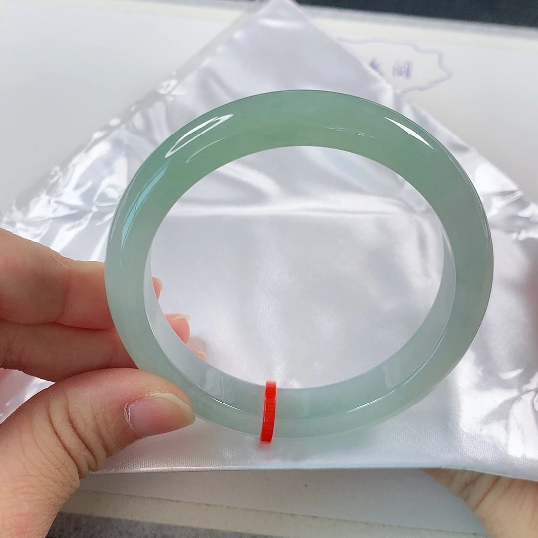 翡翠手镯未镶嵌60-61圈口 ⑨⑥