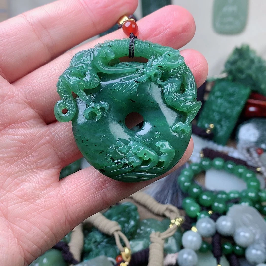 和田玉颈饰未镶嵌