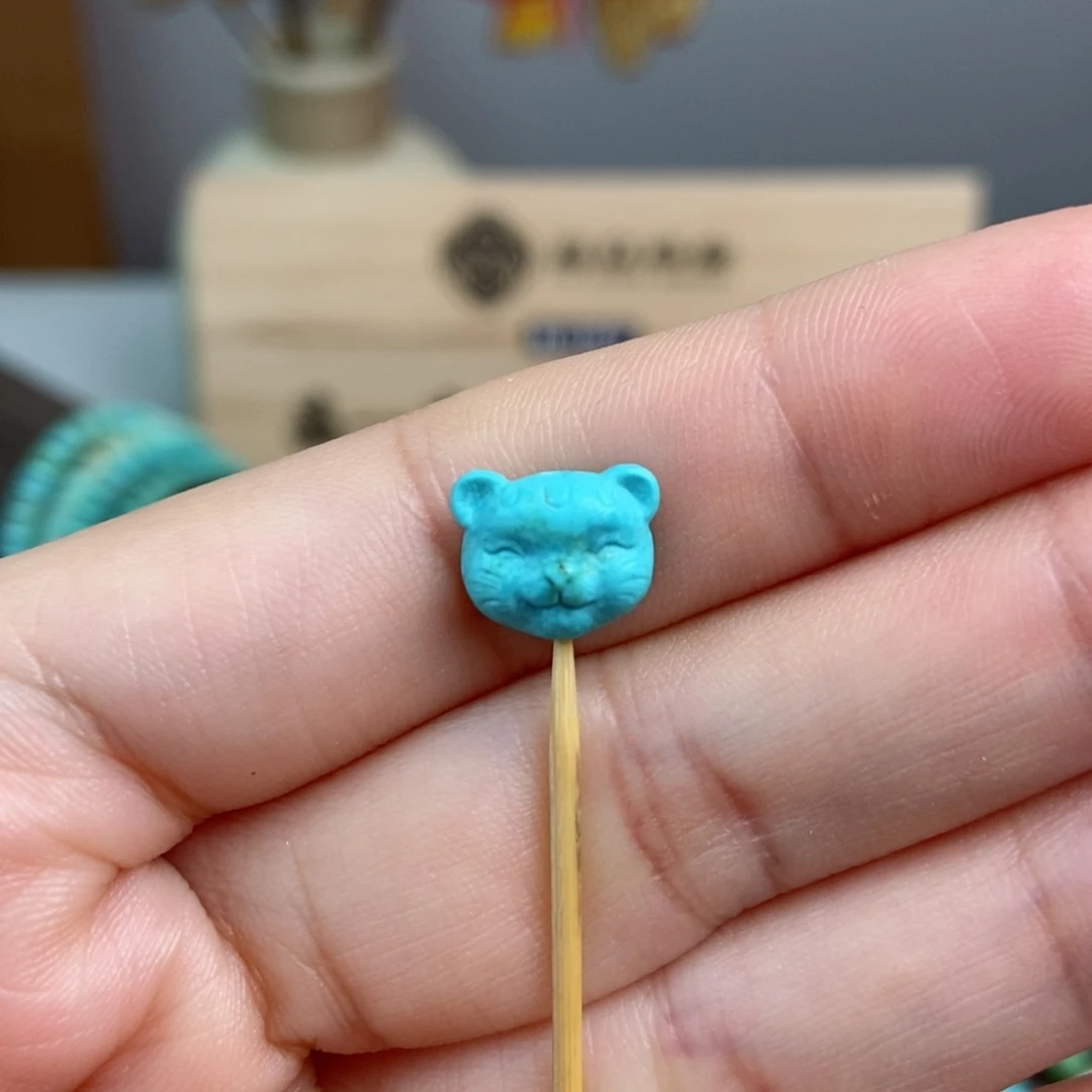 绿松石雕刻未镶嵌