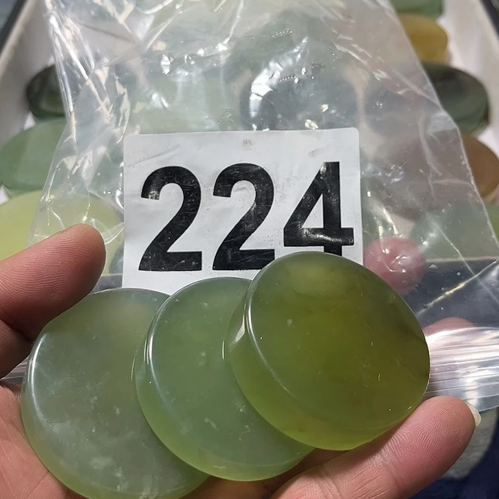 .***.蛇纹石玉未镶嵌珠宝半成品