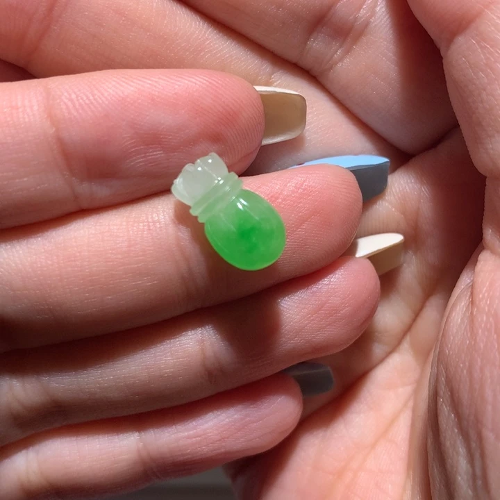 翡翠未镶嵌颈饰无镶嵌55