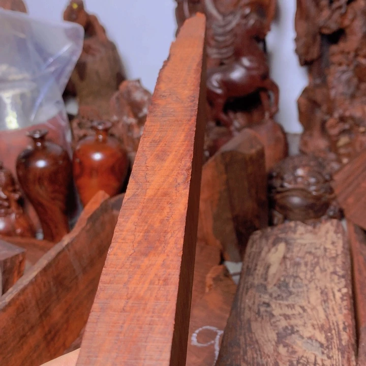 檀香紫檀（小叶紫檀）山*师