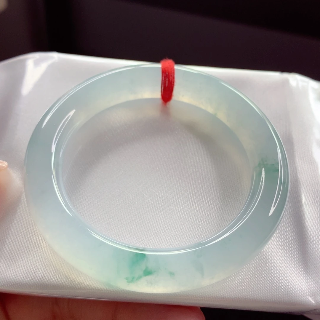 未镶嵌手镯（圆镯）翡翠51冰，胶，透，实物种水更好 小柒