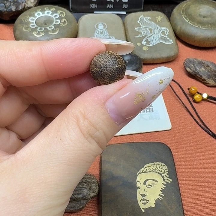 大叶紫檀（黑酸枝木类）