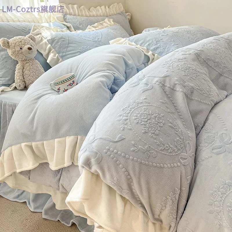 冬天公主风雕花牛奶绒床上四件套珊瑚加绒双面被套床单法兰绒冬季