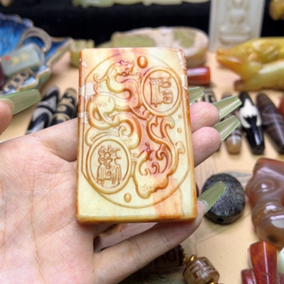 【闪购商品】蛇纹石玉未镶嵌颈饰