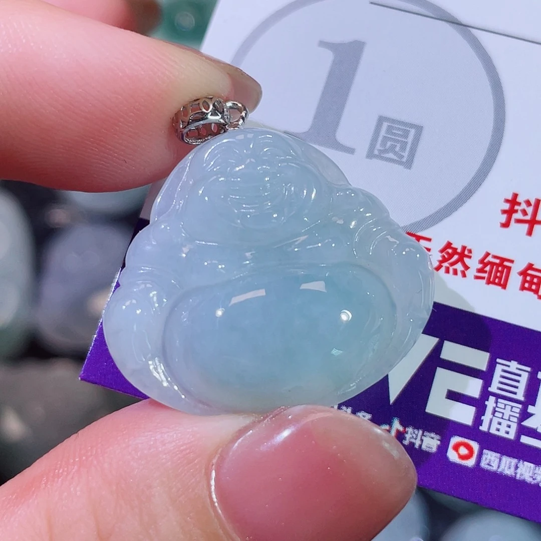 翡翠未镶嵌颈饰佛公
