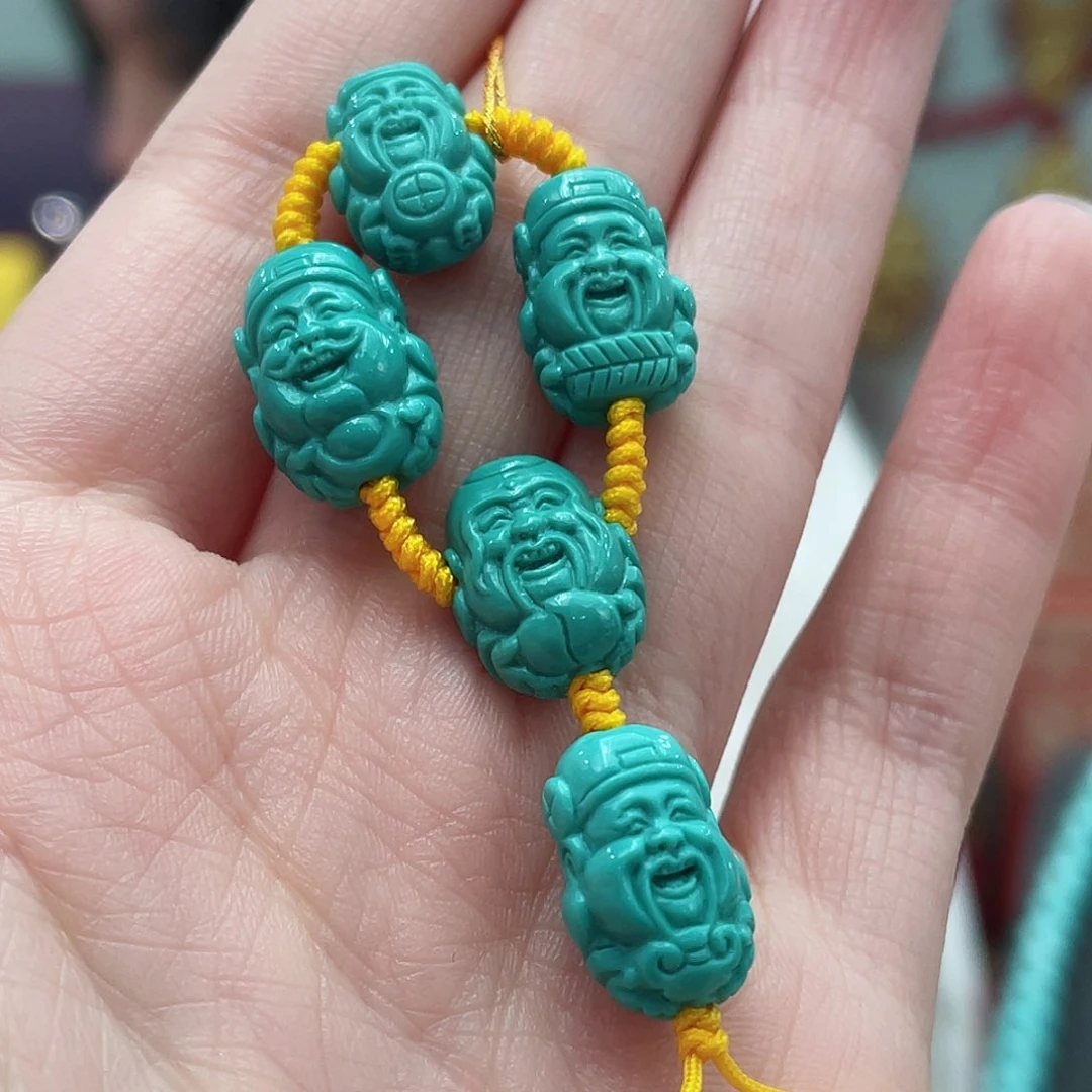 绿松石颈饰未镶嵌