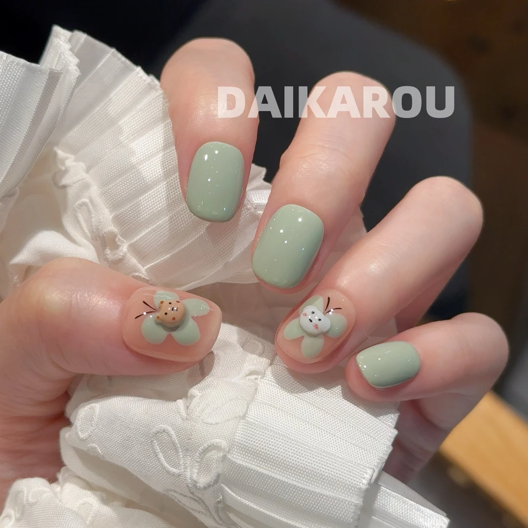 蜜熊戏粉 黛卡柔 预售哇擦么 新甲型 此度 短椭圆手工穿戴甲10片