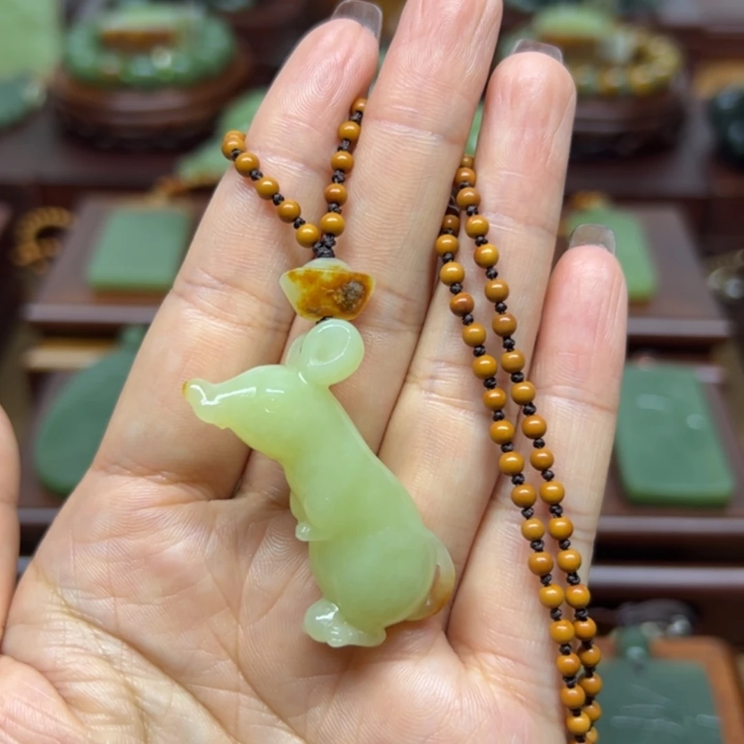 【闪购商品】颈饰未镶嵌岫岩河磨玉（透闪石质玉）鼠聚财缘