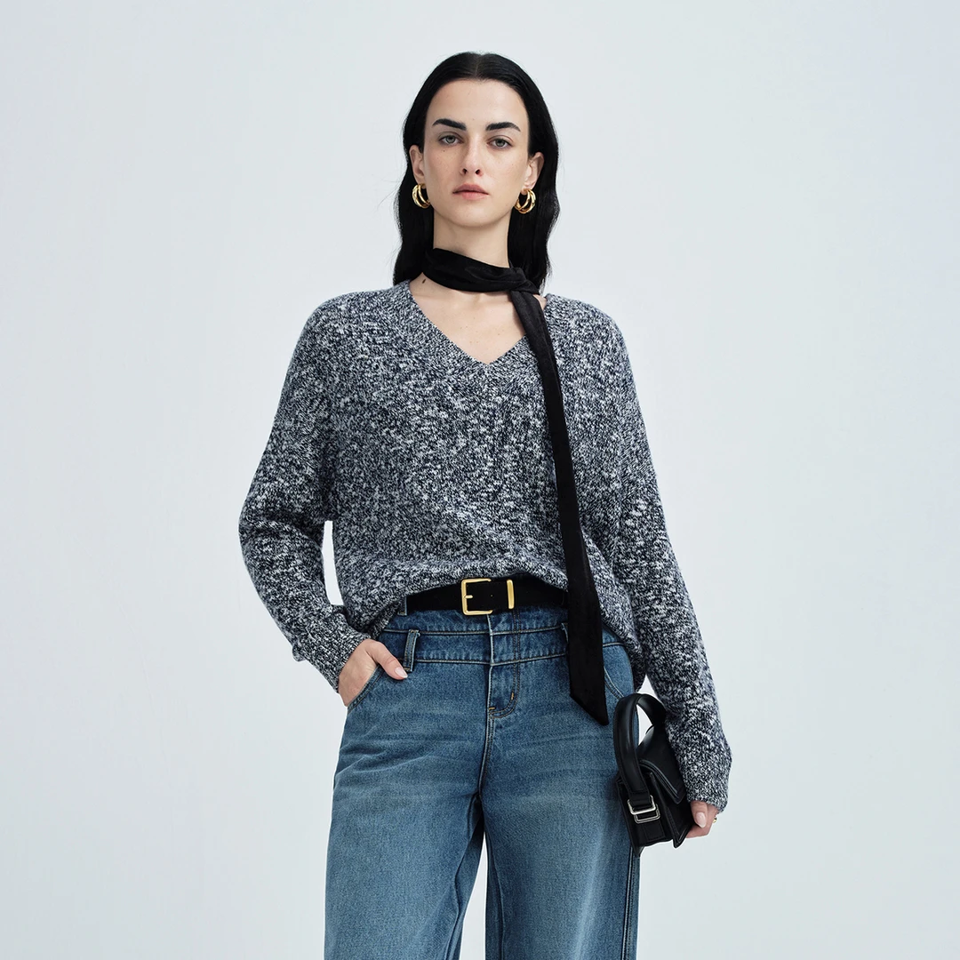 恩派雅2025早秋新款美丽诺羊毛花纱编织大V领毛衣女XWKIW9512A