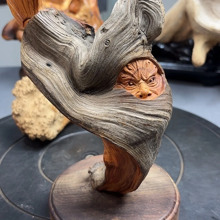 太***缘崖柏崖柏雕刻人物