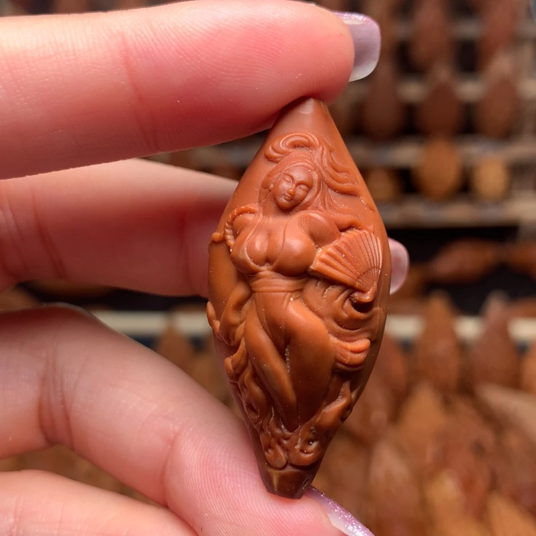 把件橄榄核不知火舞