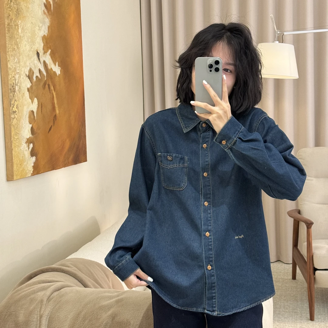 喜樂    2025刺绣牛仔衬衫春季新款时尚百搭休闲复古拼接简约女士