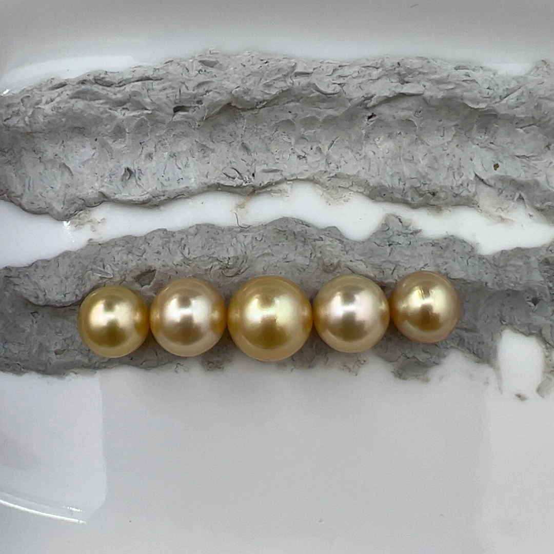 喵***糯未镶嵌海水珍珠裸珠