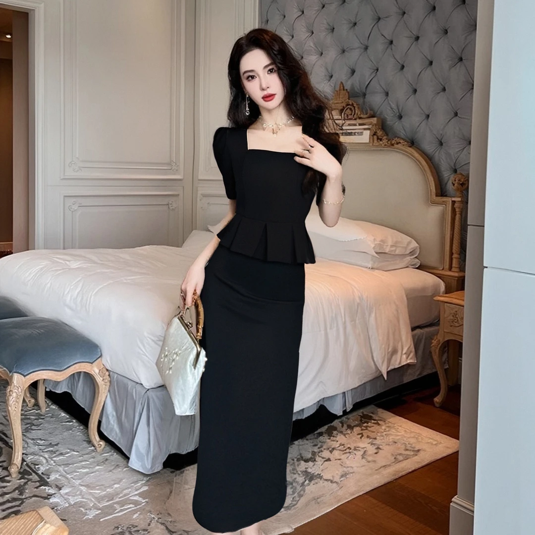 A黑色连衣裙女2025夏季显瘦新款方领气质赫本风假两件长裙9616