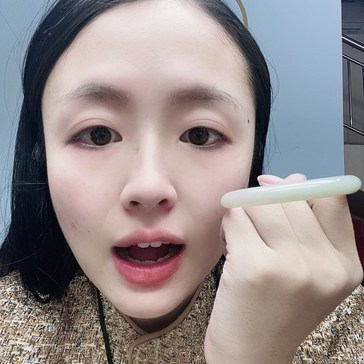 石英质玉（佘太翠）未镶嵌手镯