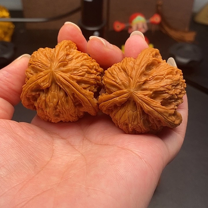 强***文玩核桃把件白奔