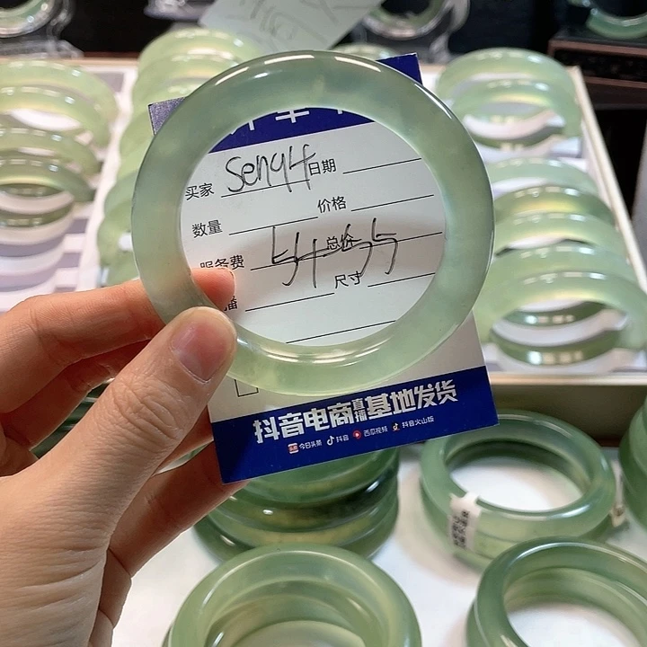 蛇纹石玉手镯未镶嵌H***.