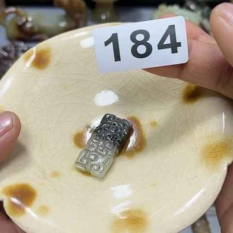 瓷片Ⅹ瓷器是古代文化上比较流行