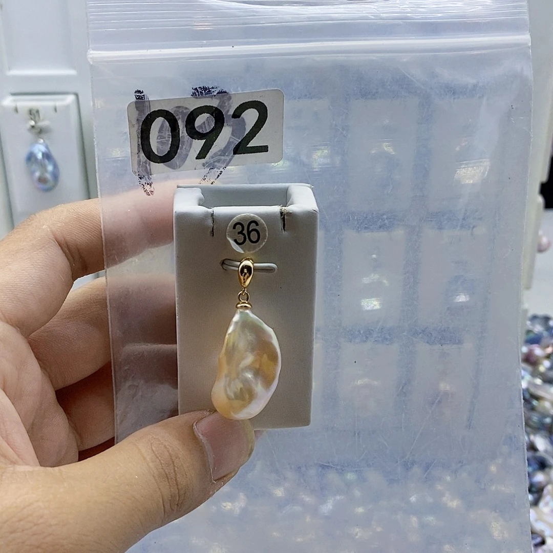 淡水珍珠合金颈饰