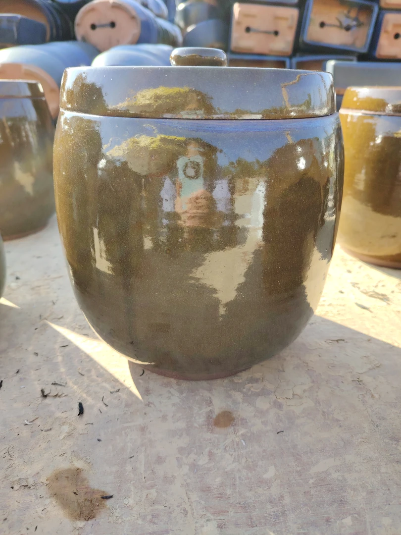 （瑕疵微裂）储物罐--不漏水介意勿拍7斤水容量