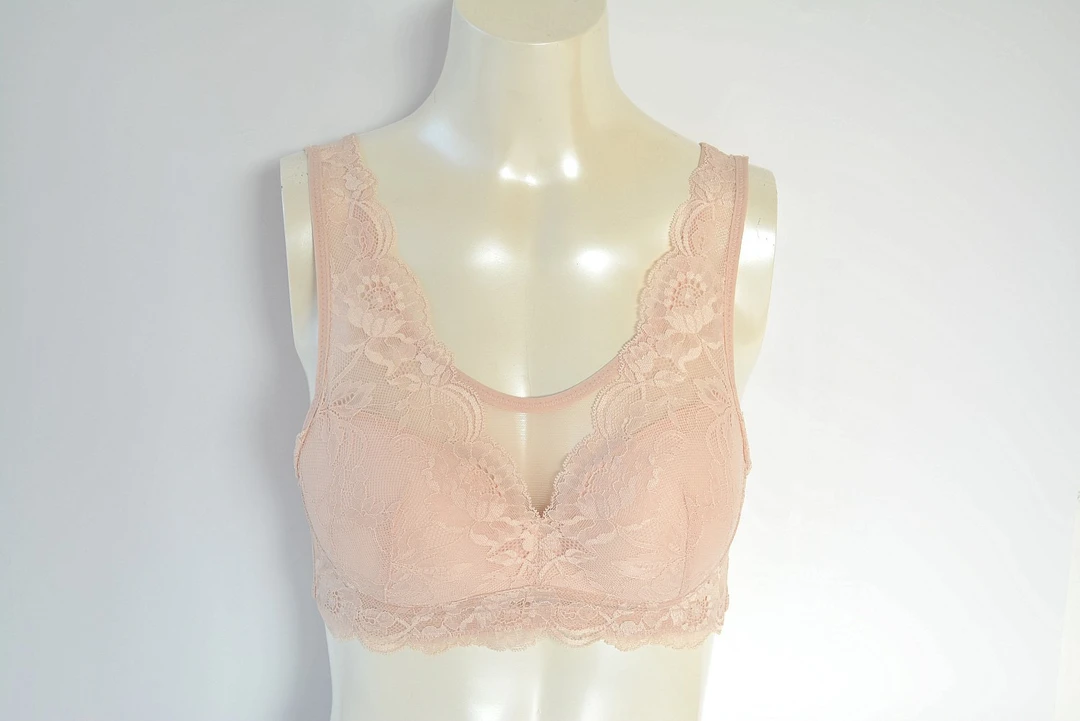 【陌维】背心打底柜台外贸订单蕾丝舒适聚拢夏天百搭