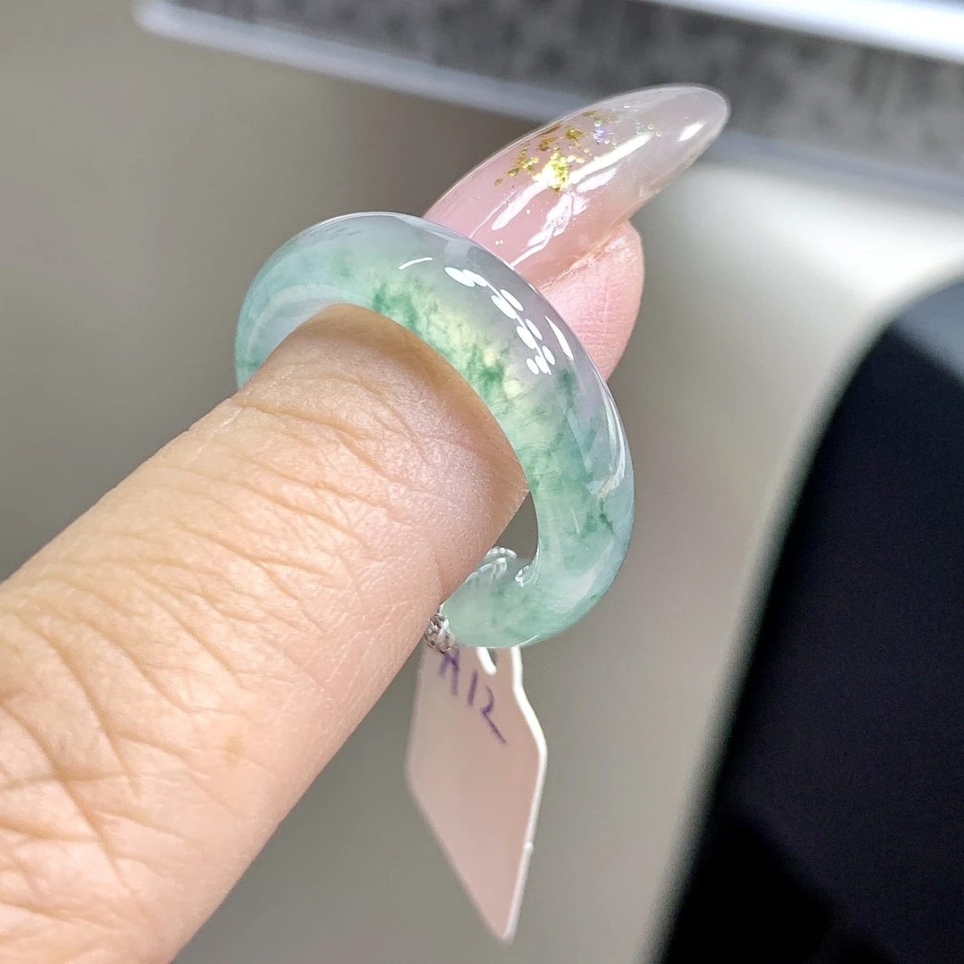 冰种晴水飘花翡翠玉指环 11号 高冰起光 尺寸15.8-6.1-3.6mm