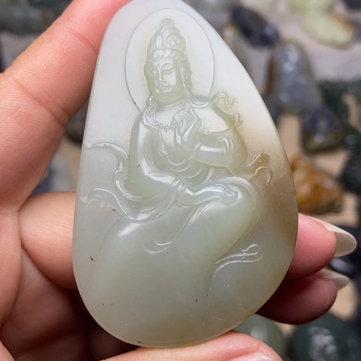 和田玉未镶嵌颈饰