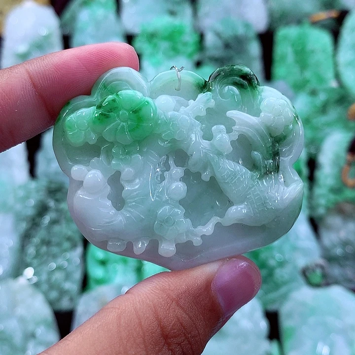 吊坠(不含链)未镶嵌翡翠
