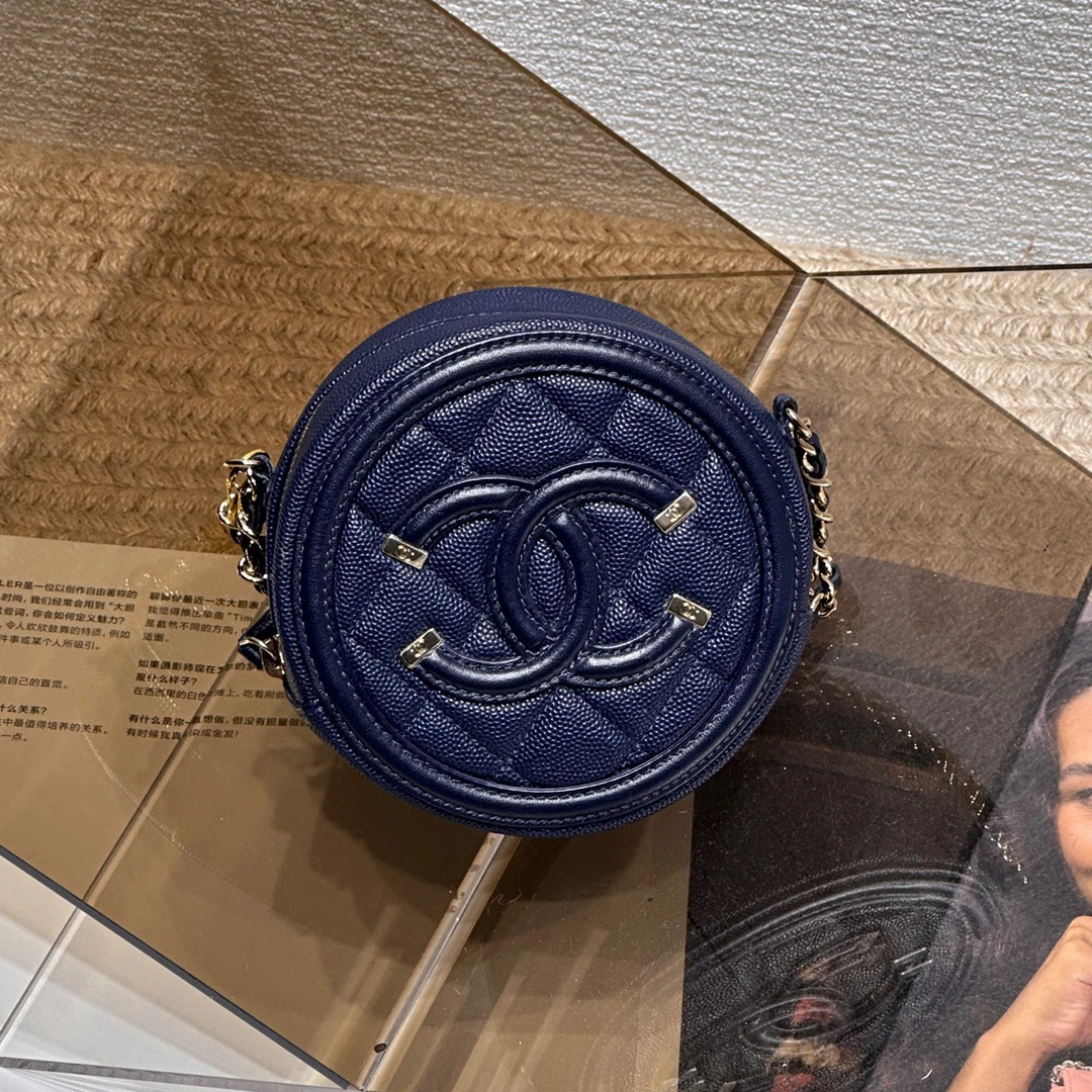99新 Chanel/香奈儿 20C 海军蓝金扣荔枝纹牛皮小圆饼包
