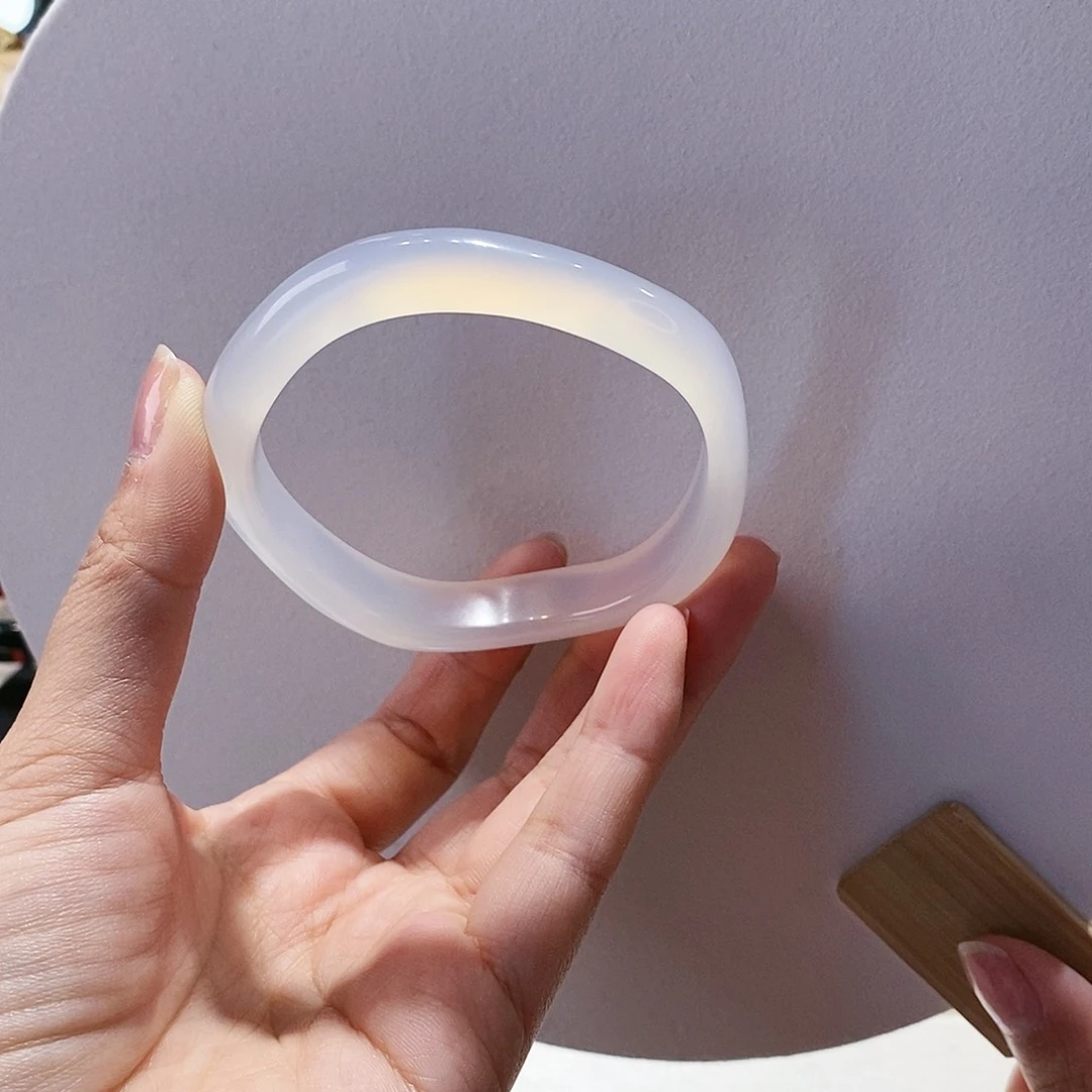 玛瑙/玉髓手镯未镶嵌60.4