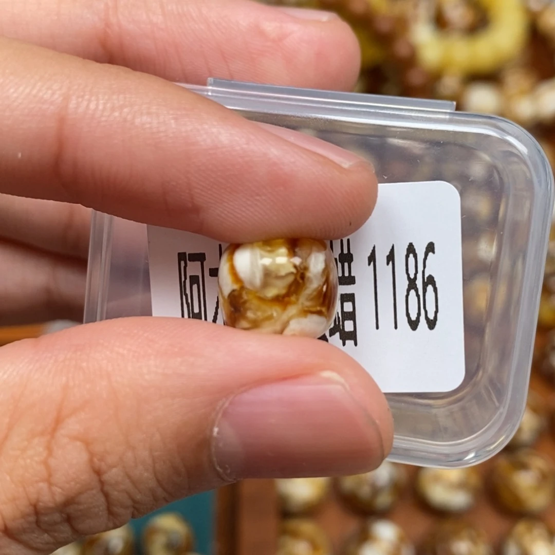 把件猴头核桃沁色圆珠老型1186