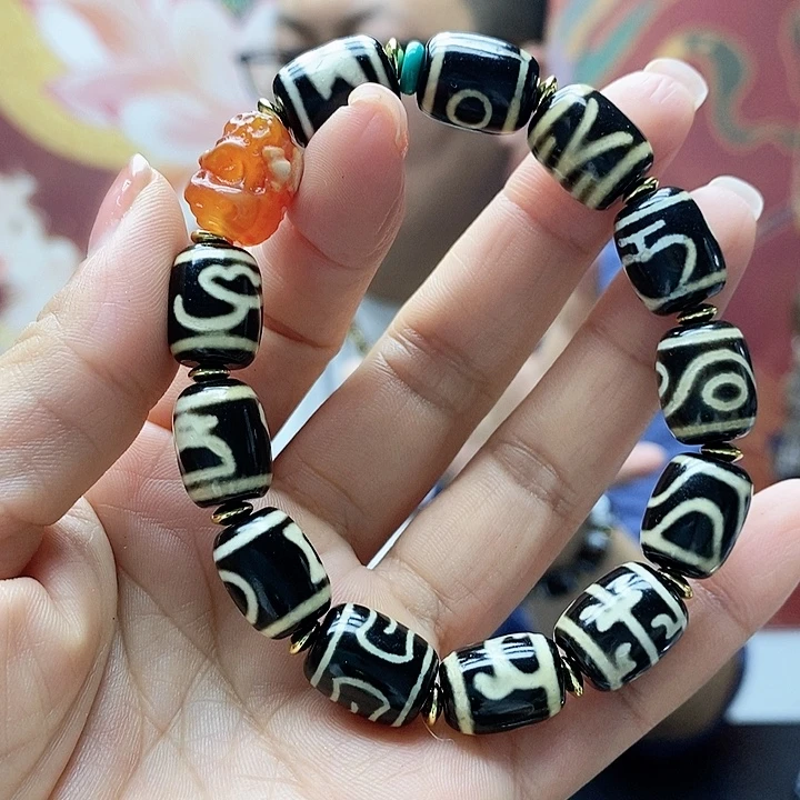 玛瑙/玉髓颈饰合金