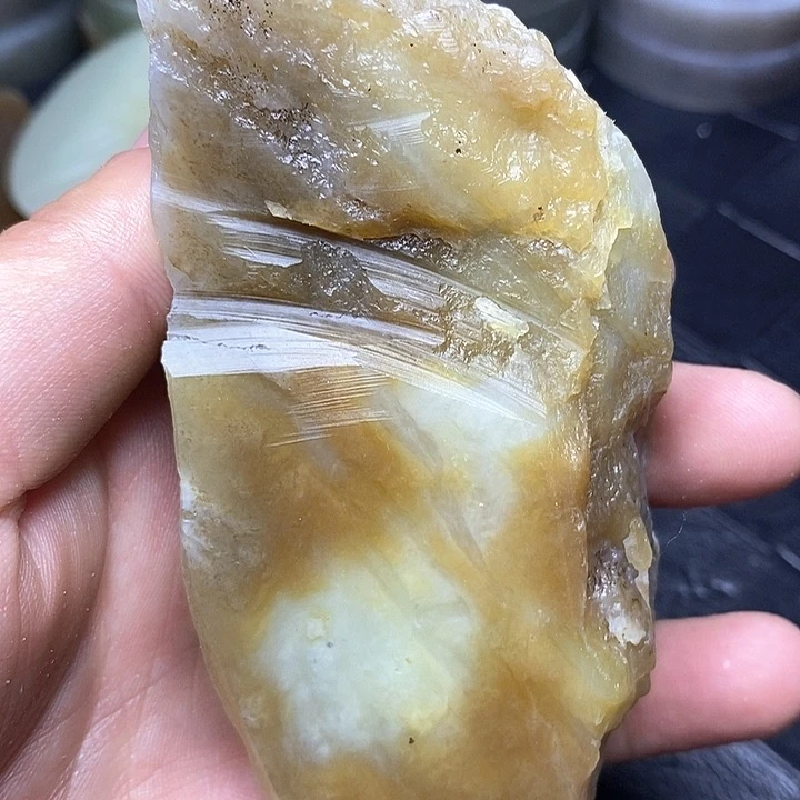 和田玉未镶嵌珠宝半成品