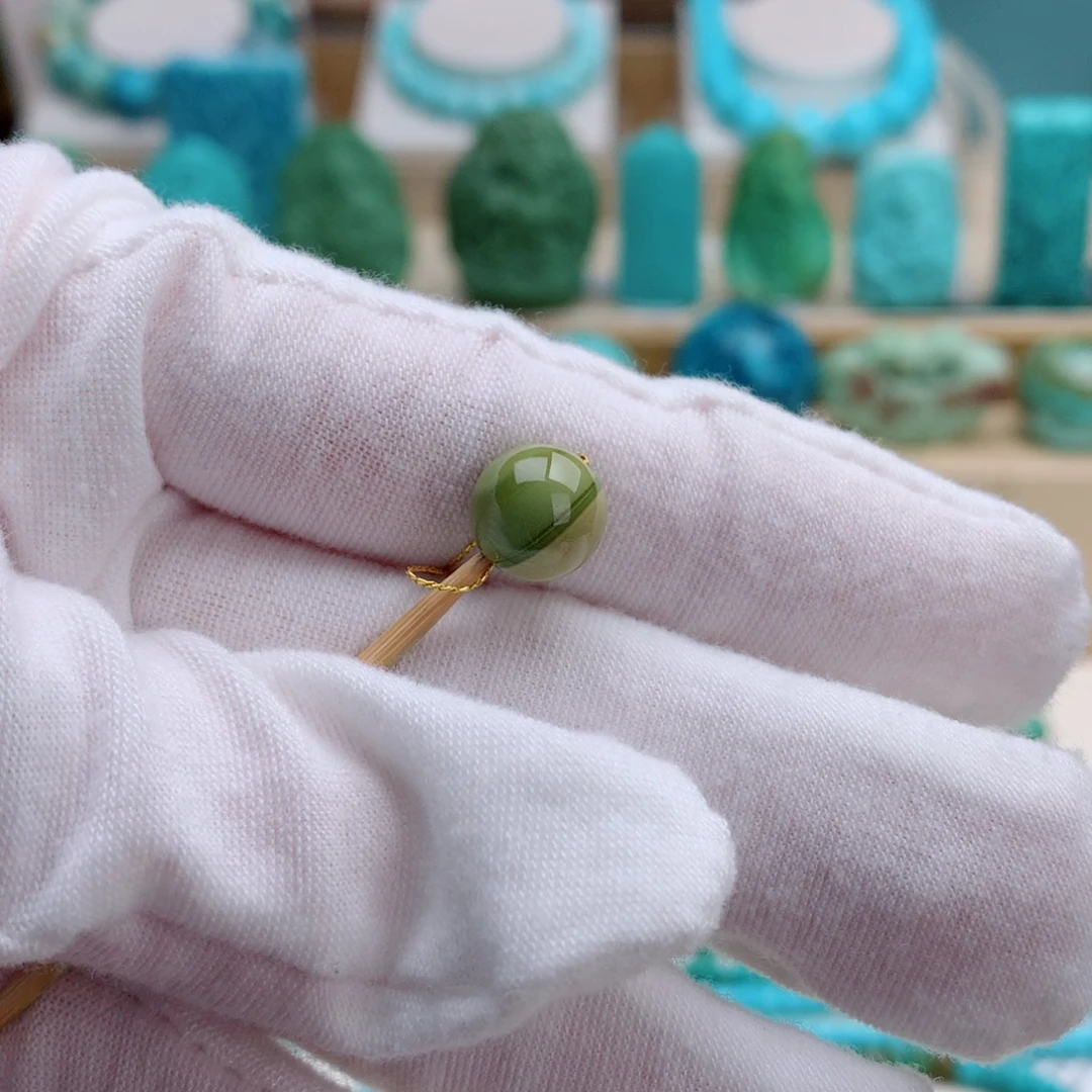 绿松石未镶嵌挂件