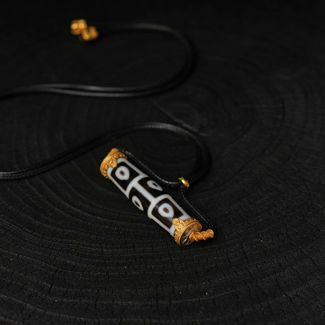 壹加小羊/上肯黑白佛心九y锁骨链