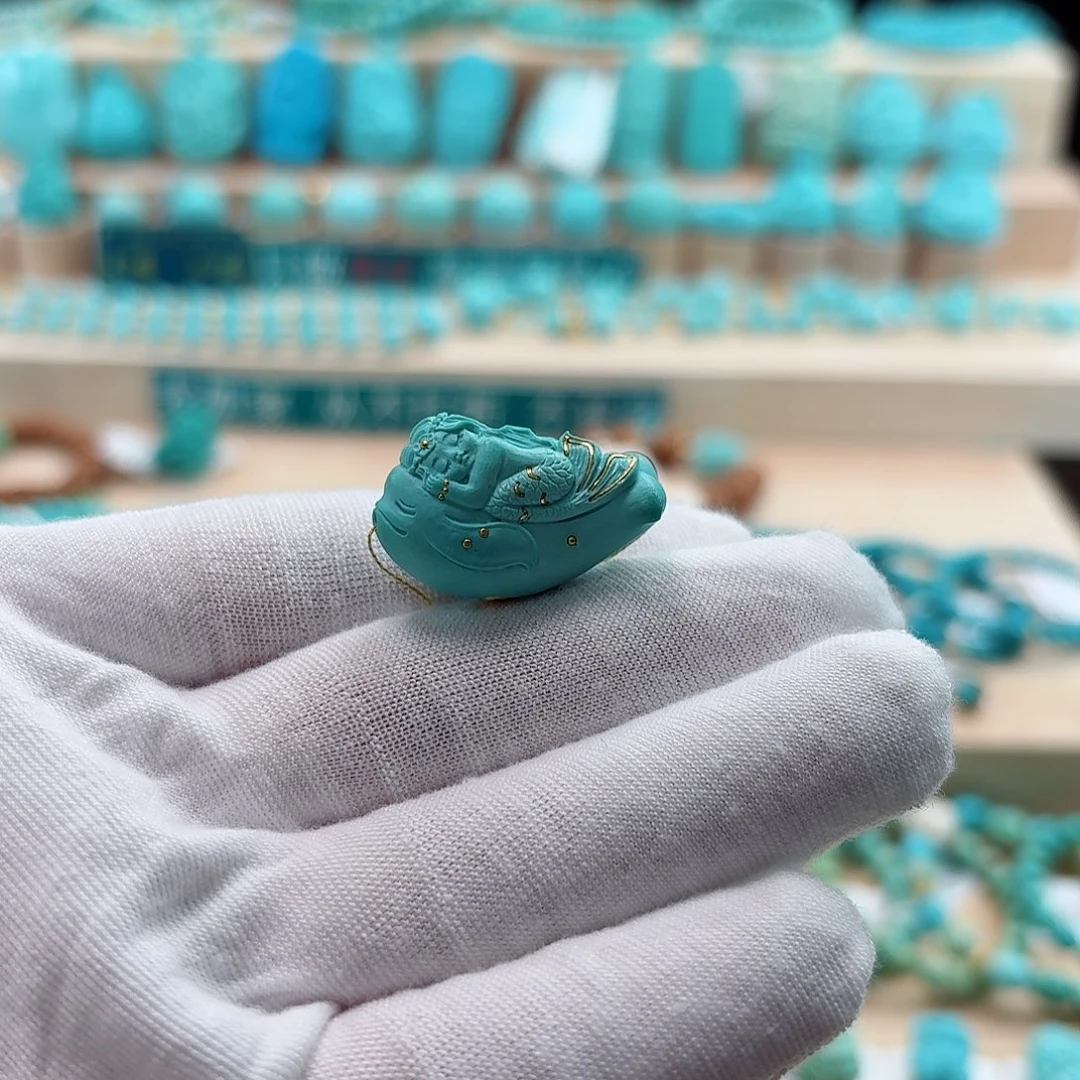 绿松石未镶嵌珠宝奇石