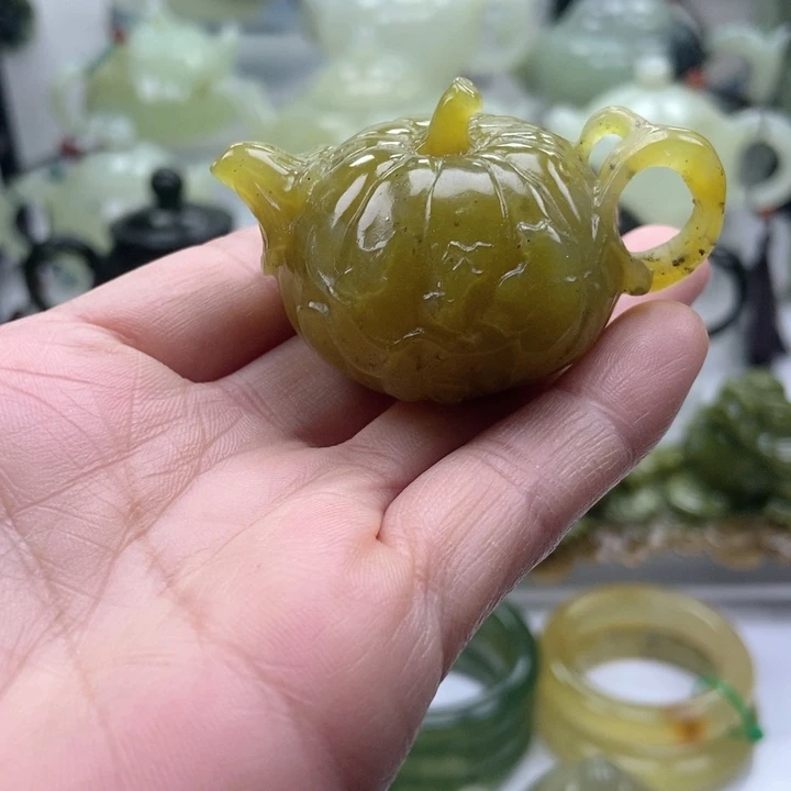 蛇纹石玉手把未镶嵌