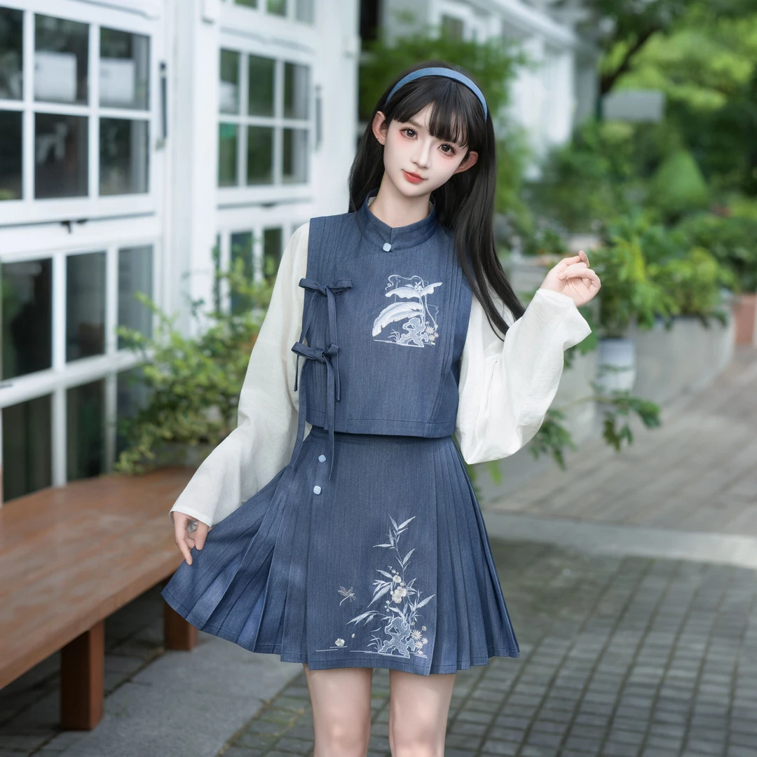 静还决 听风絮 原创汉元素短款马面裙仿牛仔2025新款日常通勤夏季