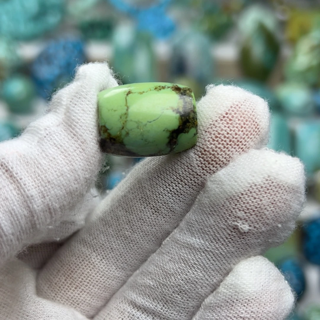 绿松石未镶嵌天然原矿绿松石