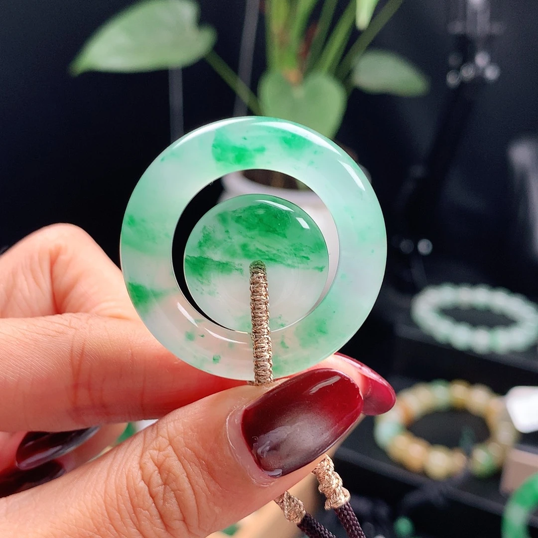 十***封未镶嵌吊坠石英质玉
