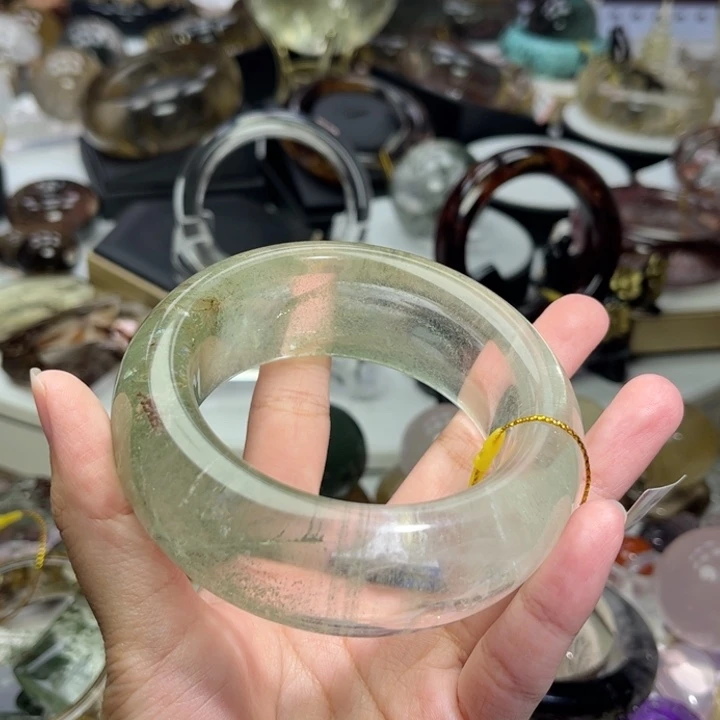 Q***Q水晶手镯未镶嵌天然绿幽灵水晶手镯
