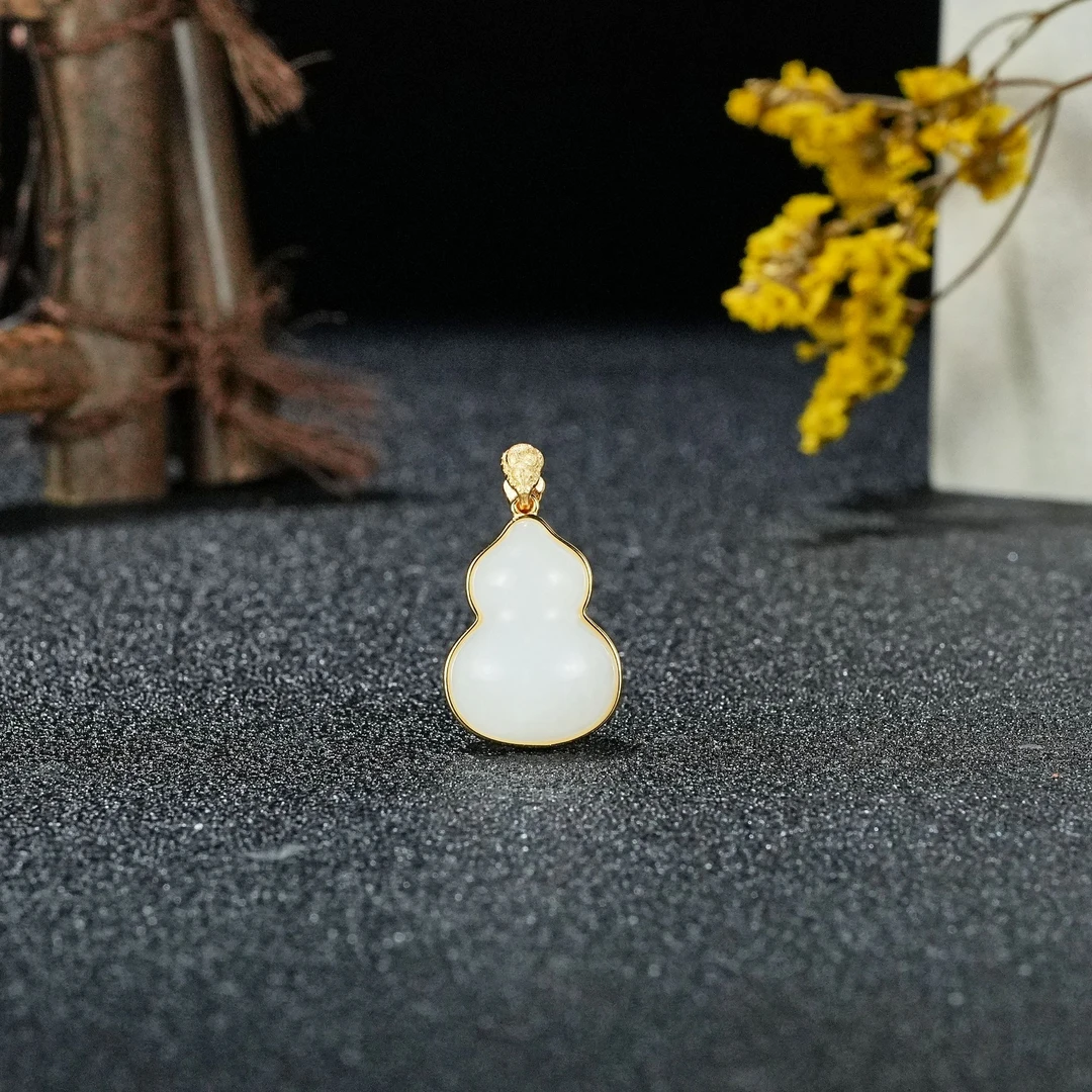 天然和田玉葫芦吊坠 YC2830025