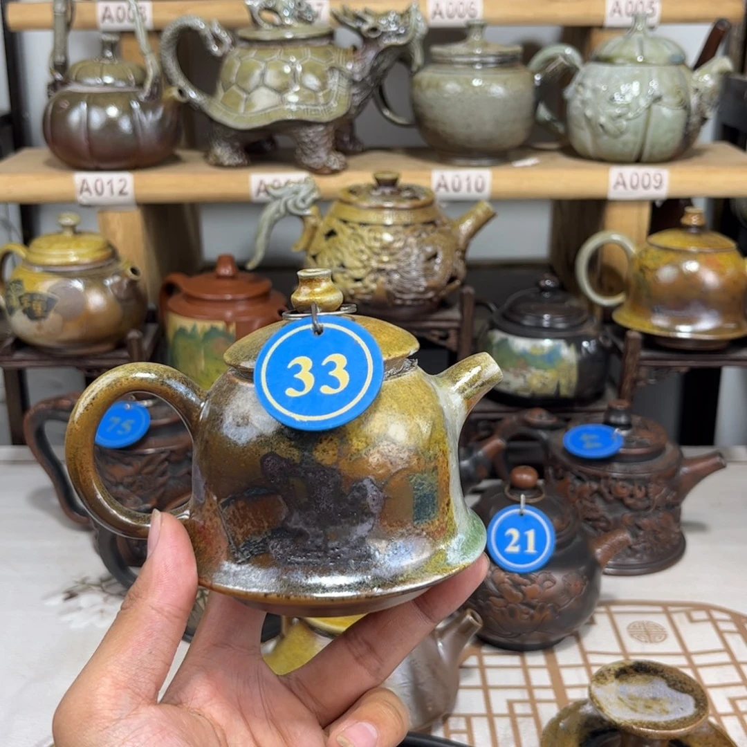 建水紫陶180毫升左右，放漏彩填福利款，彩填金钟壶
